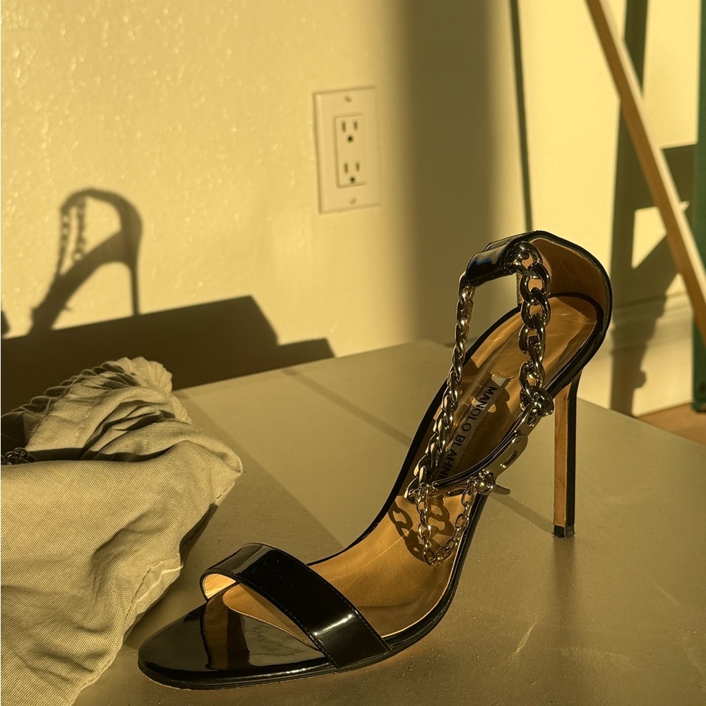 Manolo Blahnik Black Chain Heels - Picture 2 of 7